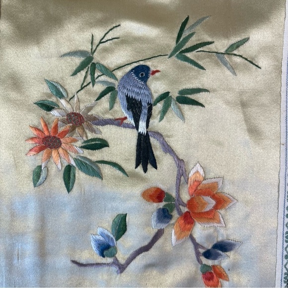 Vintage Chinese silk embroidered pieces or silk napkins (5 pieces) - Picture 15 of 16